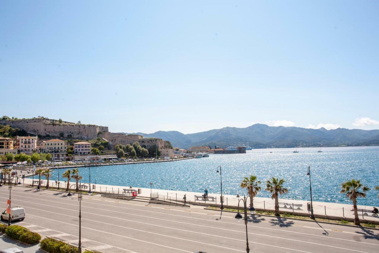 Appartamenti Lungomare Portoferraio - Goelba Buitenkant foto